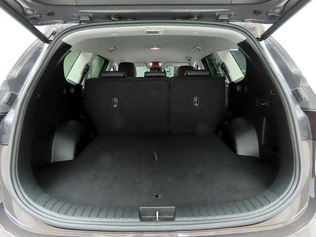 HYUNDAI Santa Fe - Vista 5