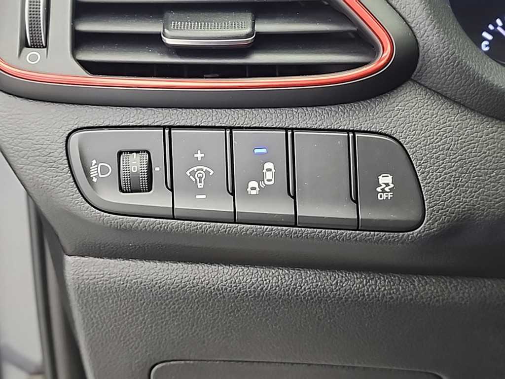 HYUNDAI i30 2018 Gris - Importación desde Corea - HF Imports Iquique - Foto 18