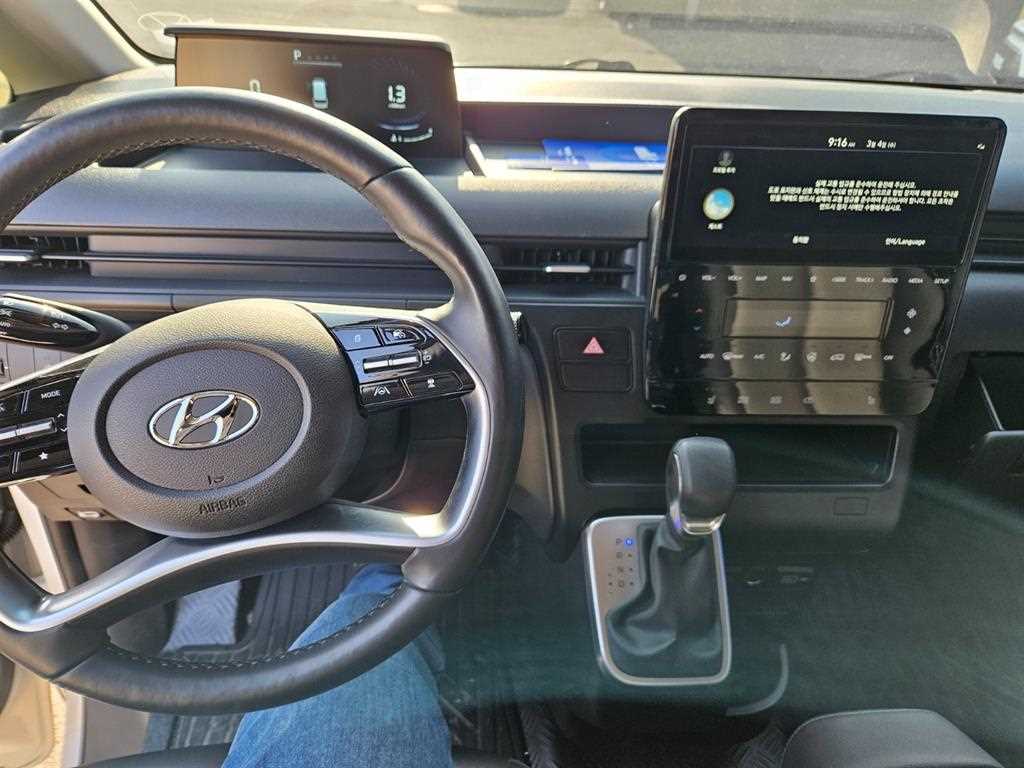 HYUNDAI Staria - Vista 8