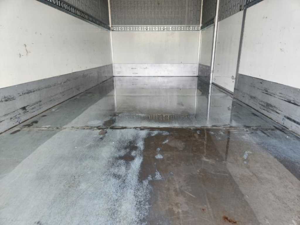 medium and large cargo truck - Vista 10