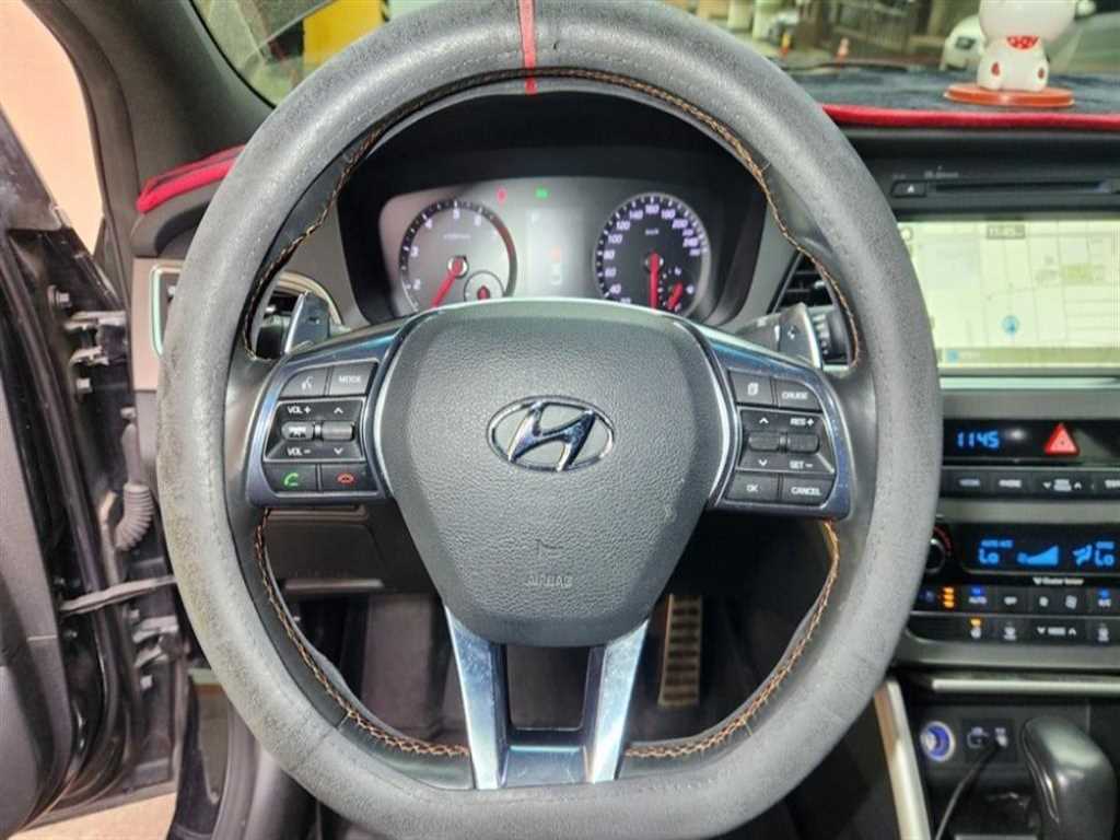 HYUNDAI Sonata - Vista 8