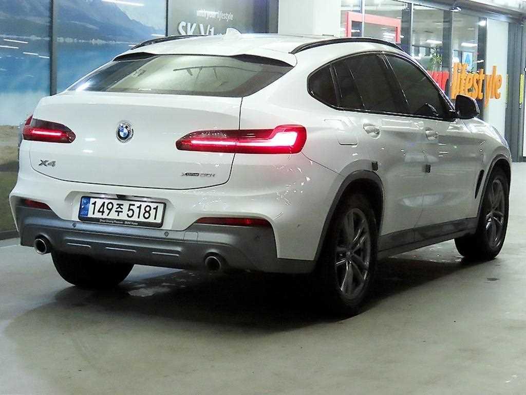 BMW X4 - Vista 4