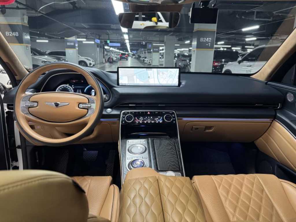 Genesis GV80 - Vista 5