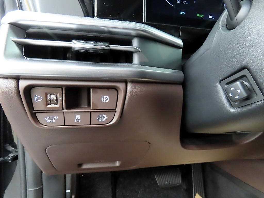 HYUNDAI Grandeur - Vista 11