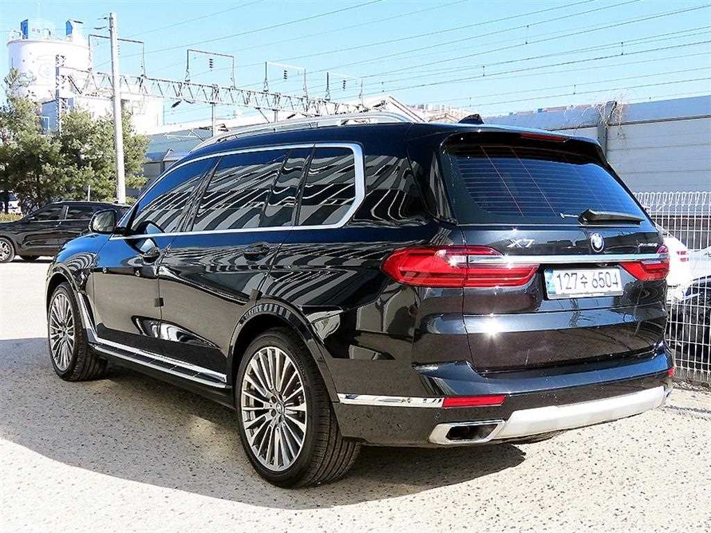 BMW X7 - Vista 3