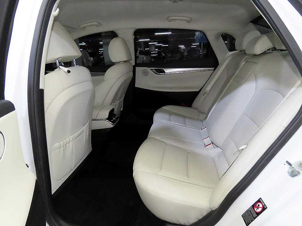HYUNDAI Grandeur - Vista 7