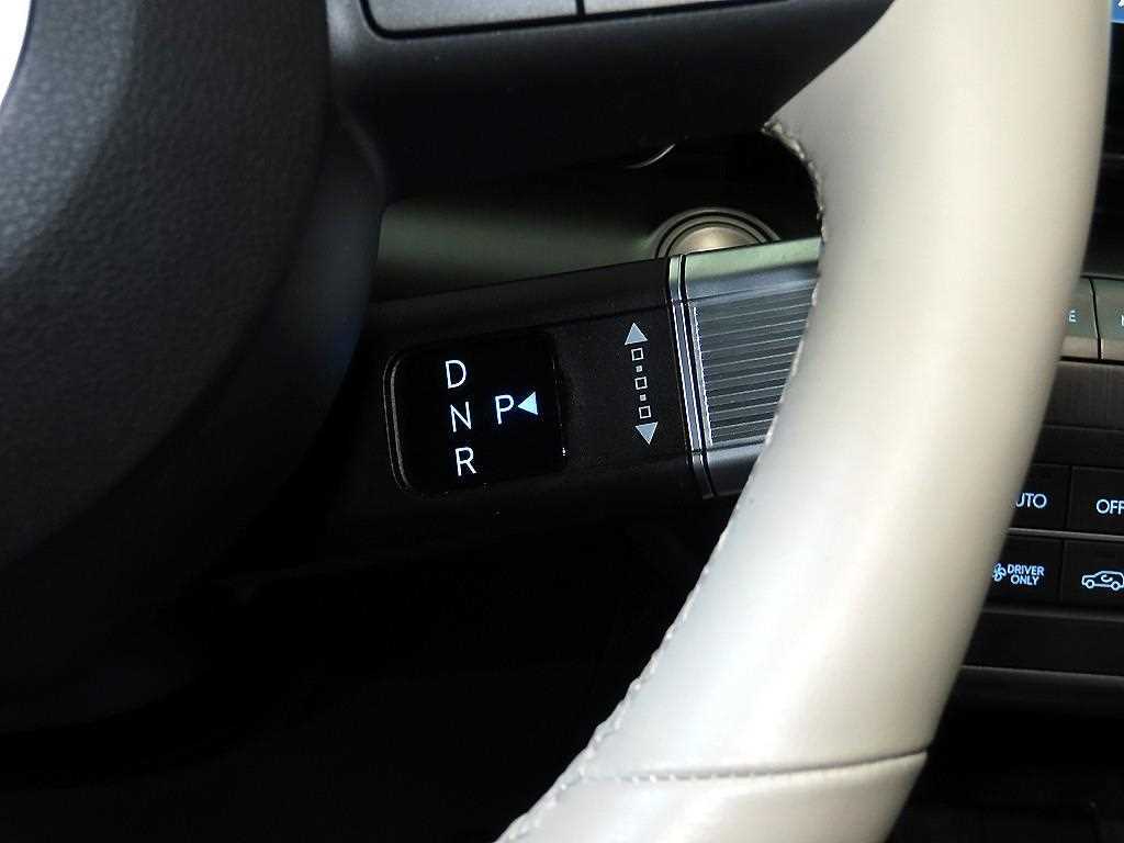 HYUNDAI Kona - Vista 12