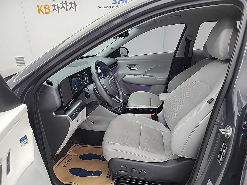 HYUNDAI Kona - Vista 11