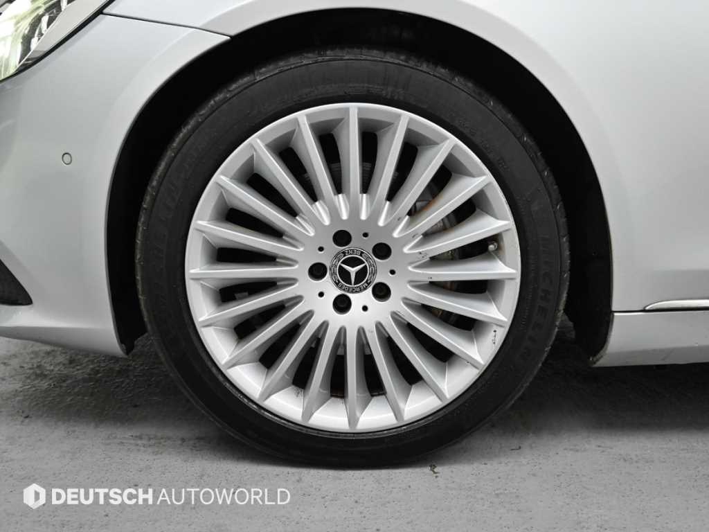 Mercedes Benz S Class - Vista 6
