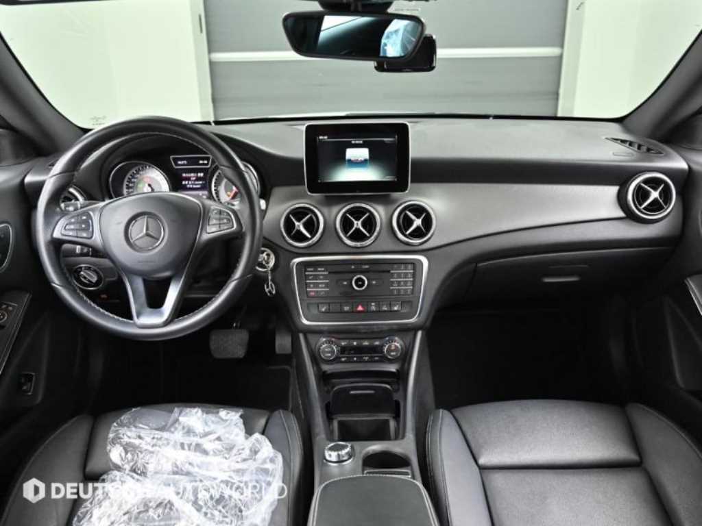 Mercedes Benz CLA Class - Vista 7