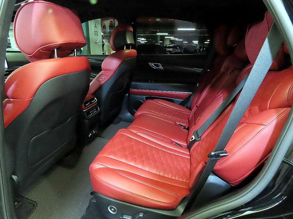 Genesis GV80 - Vista 7