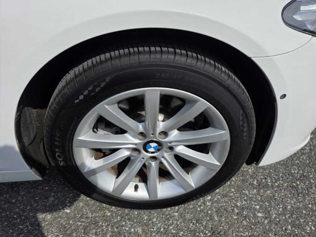 BMW 5 Series - Vista 7