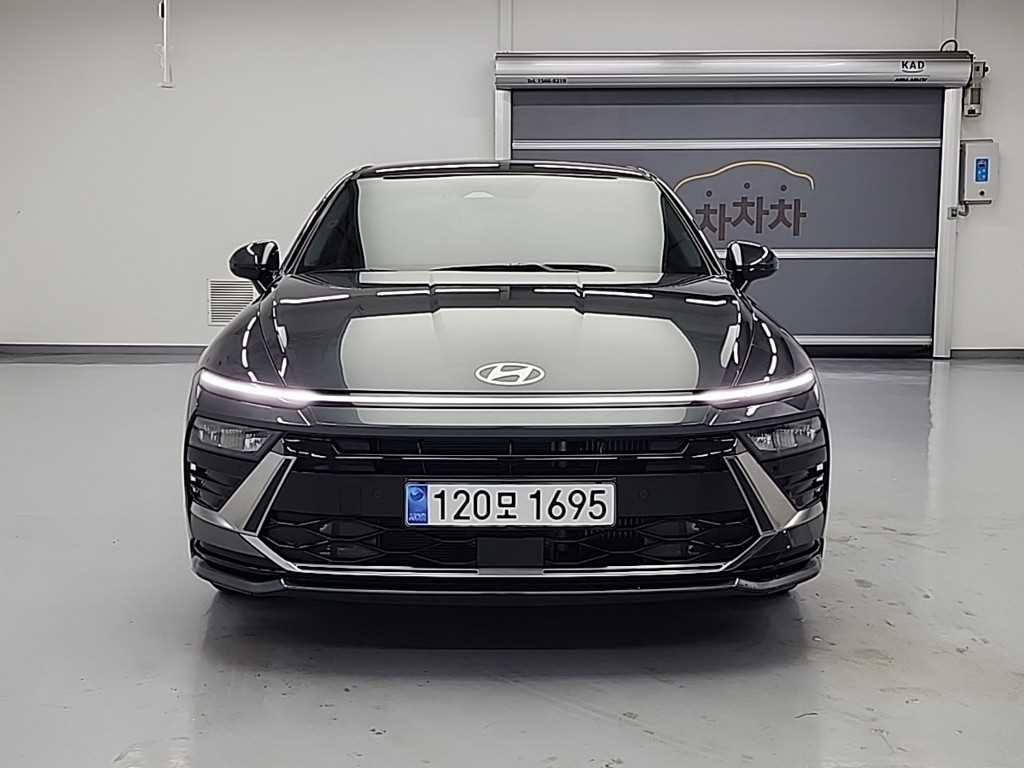 HYUNDAI Sonata - Vista 2