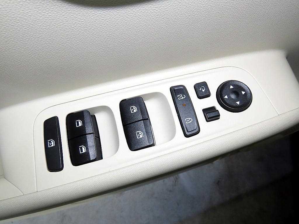 HYUNDAI Casper - Vista 12