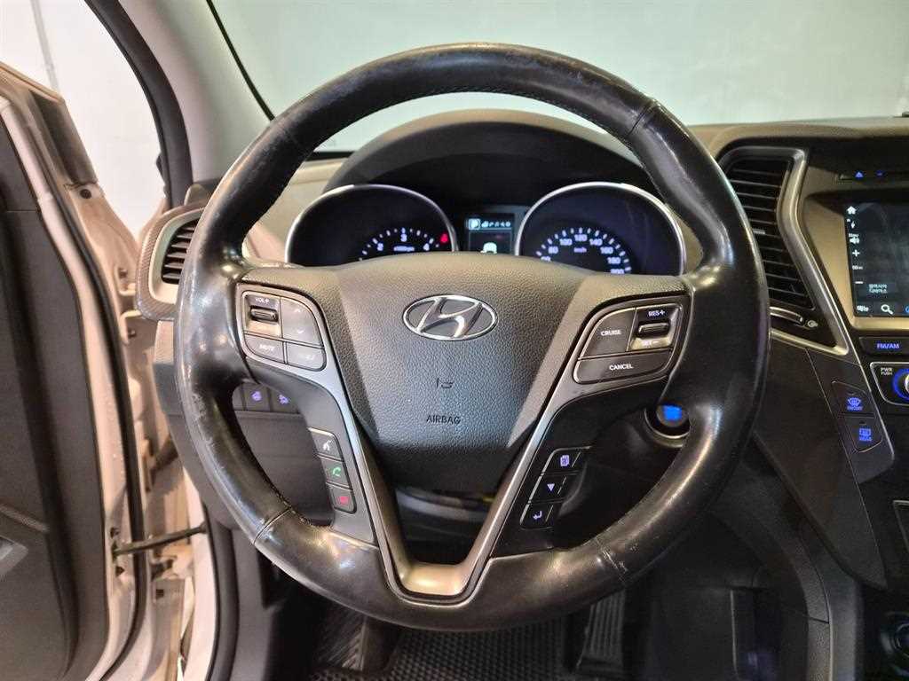 HYUNDAI Santa Fe - Vista 10