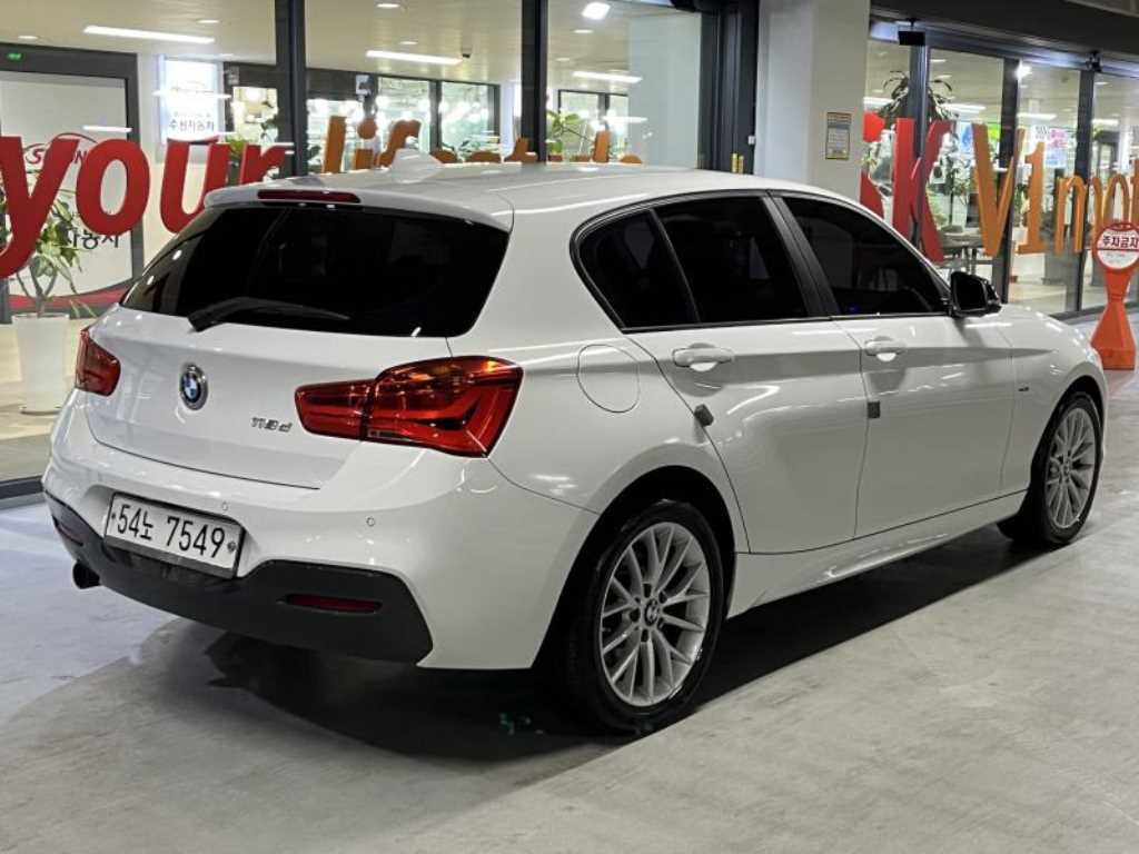 BMW 1 series - Vista 4