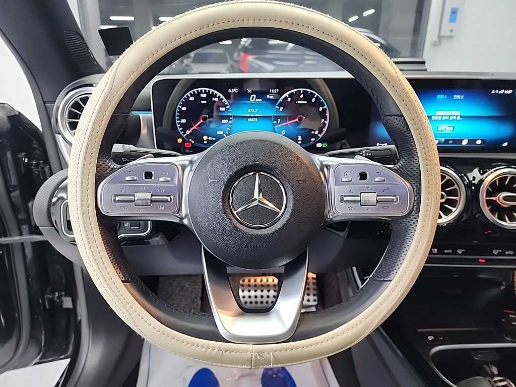 Mercedes Benz CLA Class - Vista 9