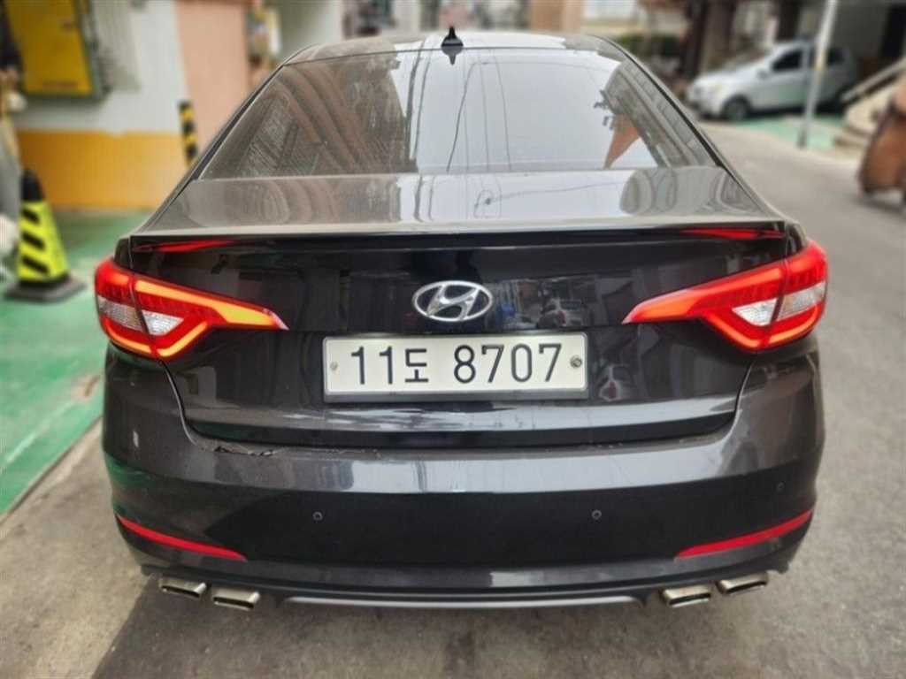 HYUNDAI Sonata - Vista 2
