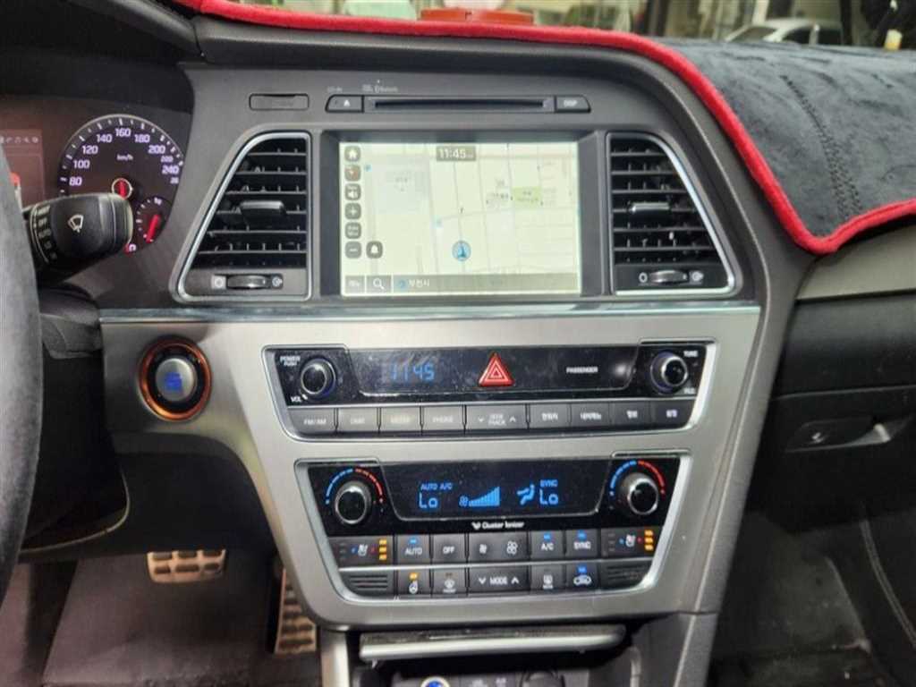 HYUNDAI Sonata - Vista 6