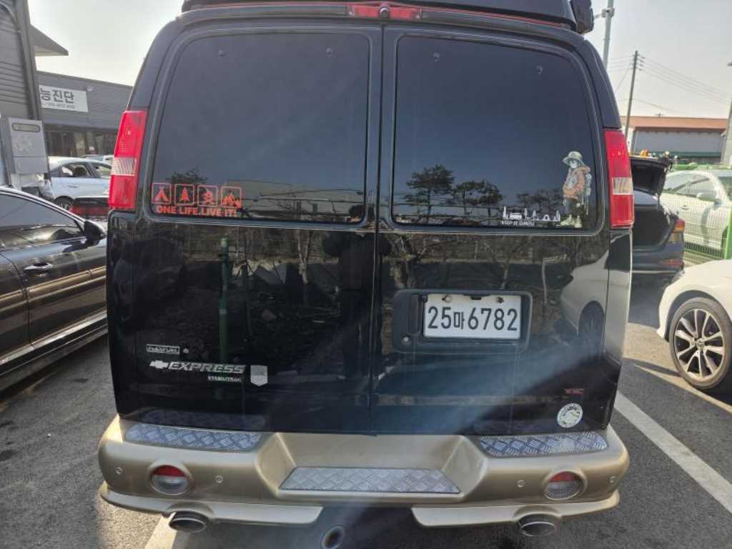 Chevrolet Express van - Vista 2