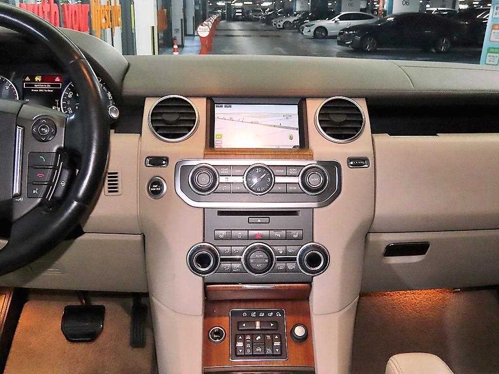 Land Rover Discovery - Vista 11