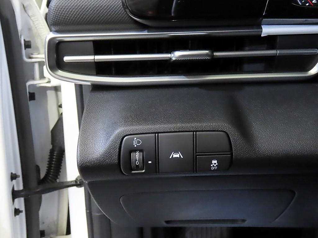 HYUNDAI Avante 2021 Blanco - Importación desde Corea - HF Imports Iquique - Foto 17