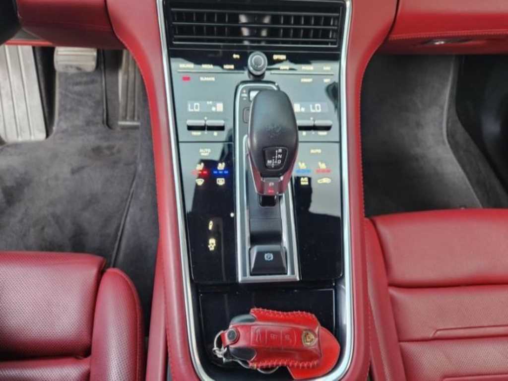 Porsche Panamera - Vista 11