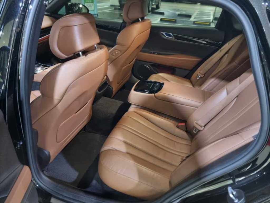 Genesis G80 - Vista 8