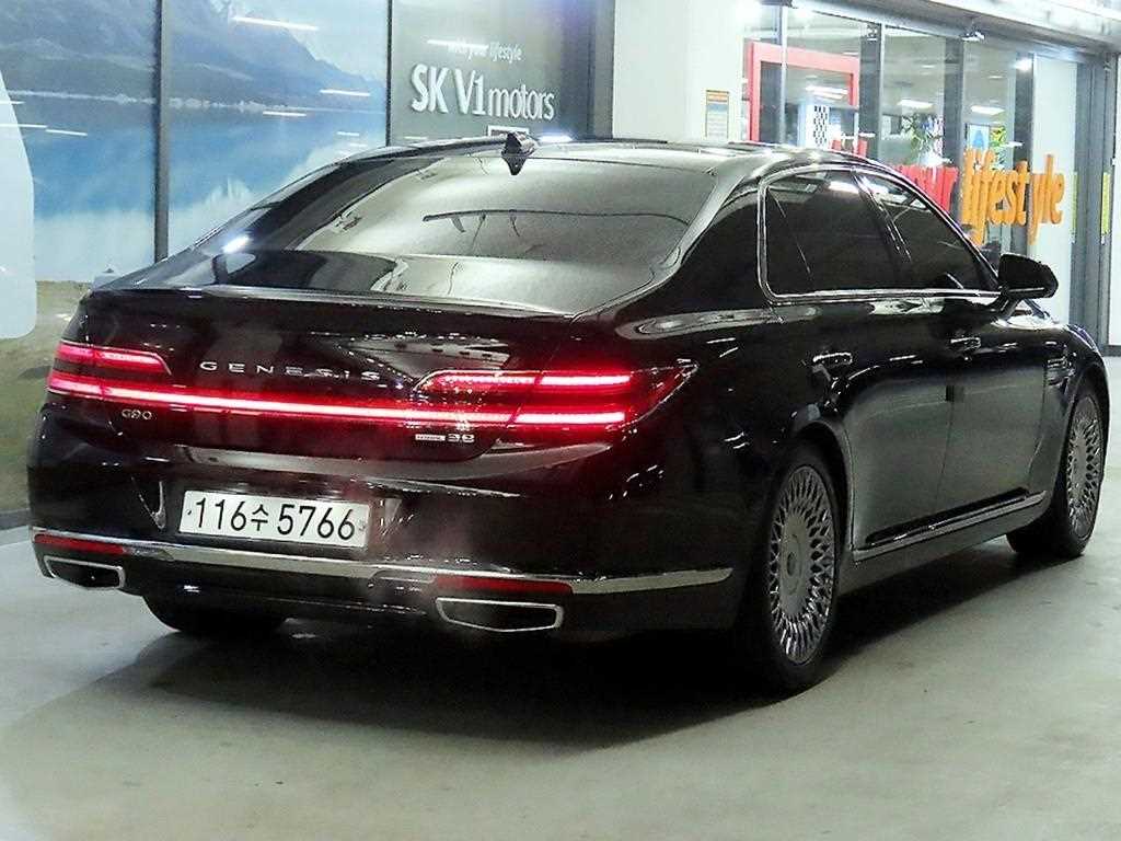 Genesis G90 - Vista 4