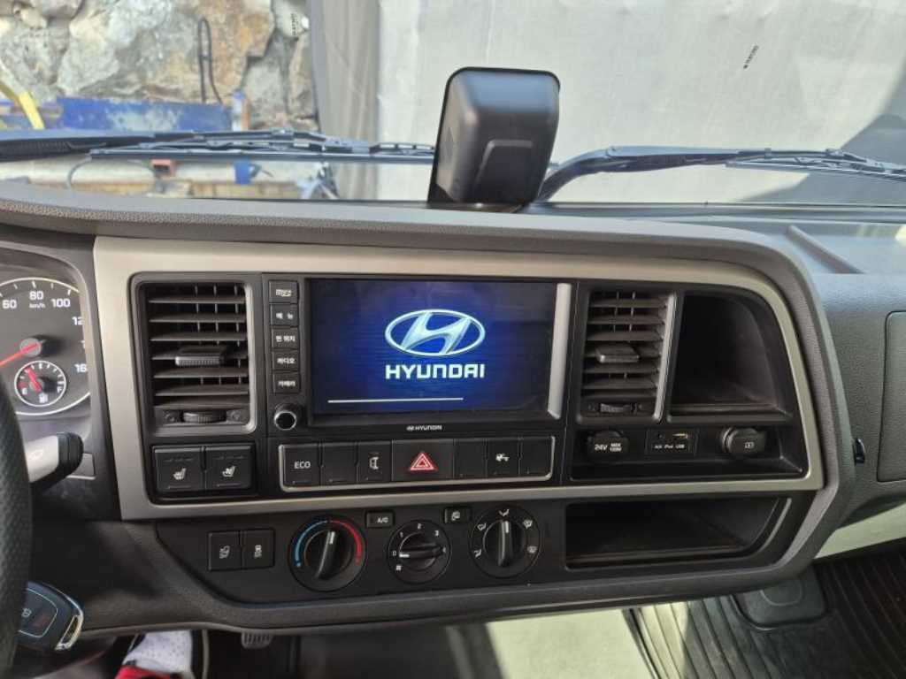 medium and large cargo truck 2023 Blanco - Importación desde Corea - HF Imports Iquique - Foto 16