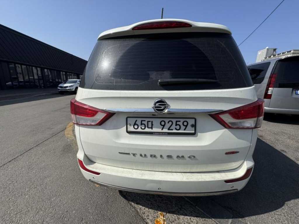 Ssangyong Korando - Vista 4