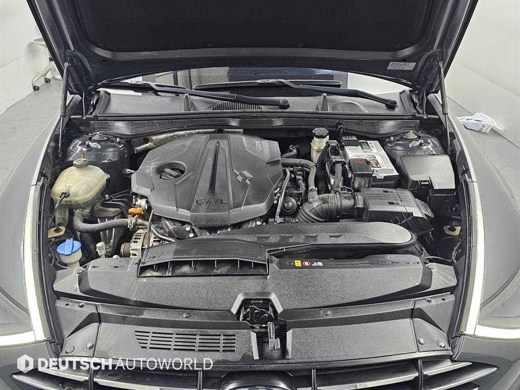 HYUNDAI Sonata - Vista 6