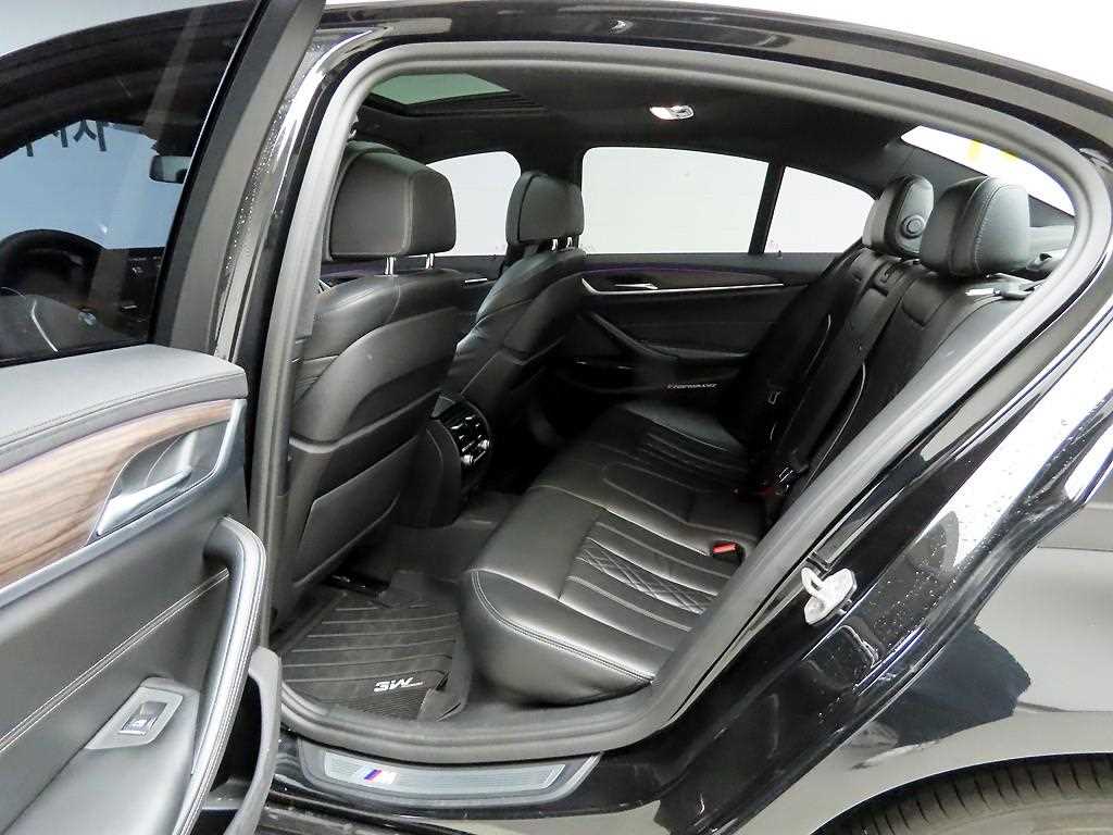 BMW 5 Series 2017 Negro - Importación desde Corea - HF Imports Iquique - Foto 13