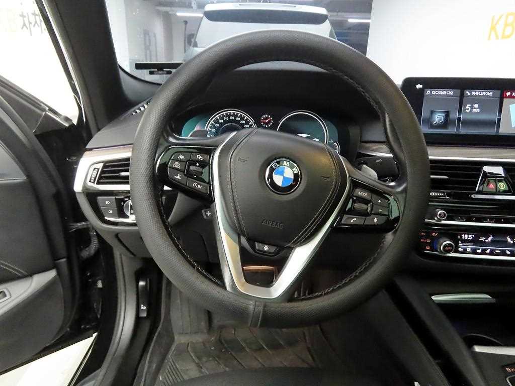 BMW 5 Series - Vista 7