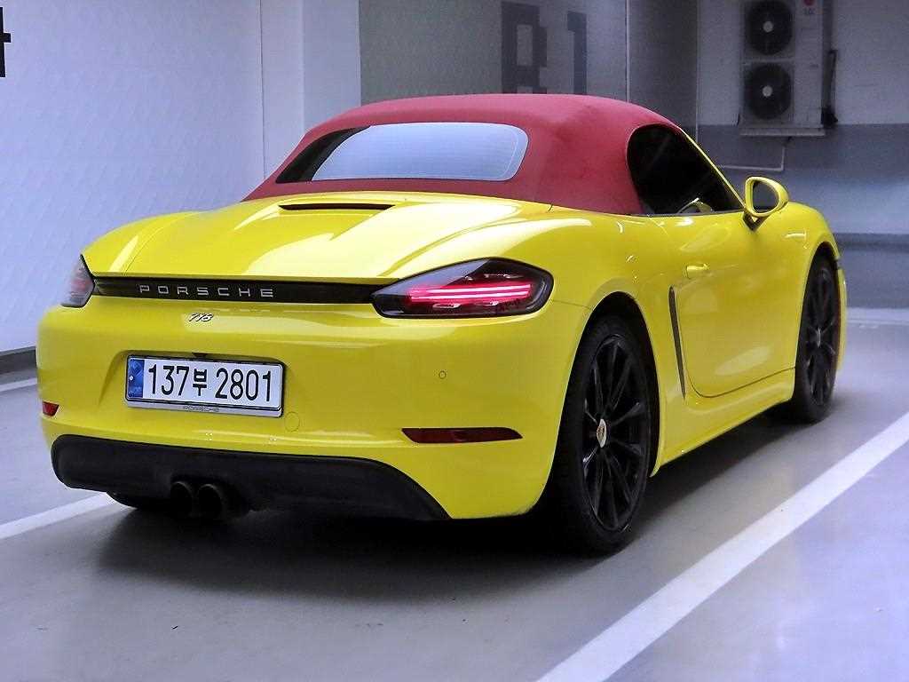 Porsche 718 - Vista 4