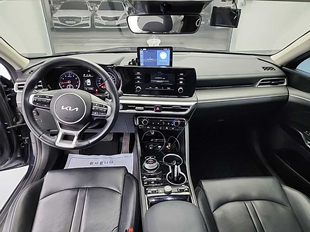 KIA K5 - Vista 7