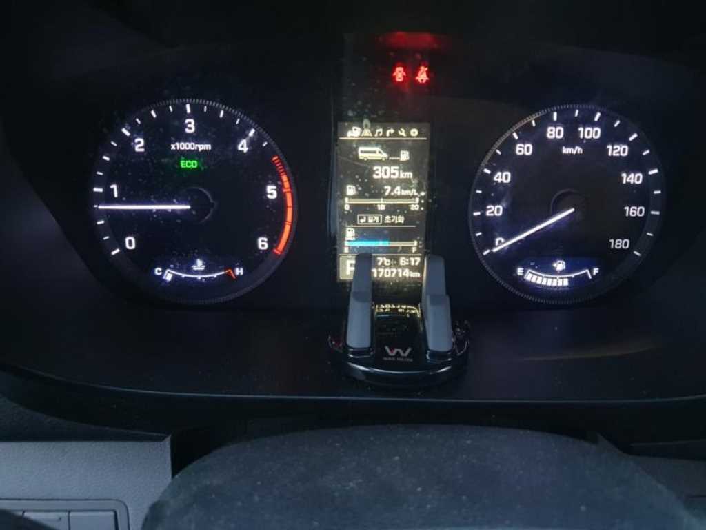 HYUNDAI Solati 2018 Negro - Importación desde Corea - HF Imports Iquique - Foto 14