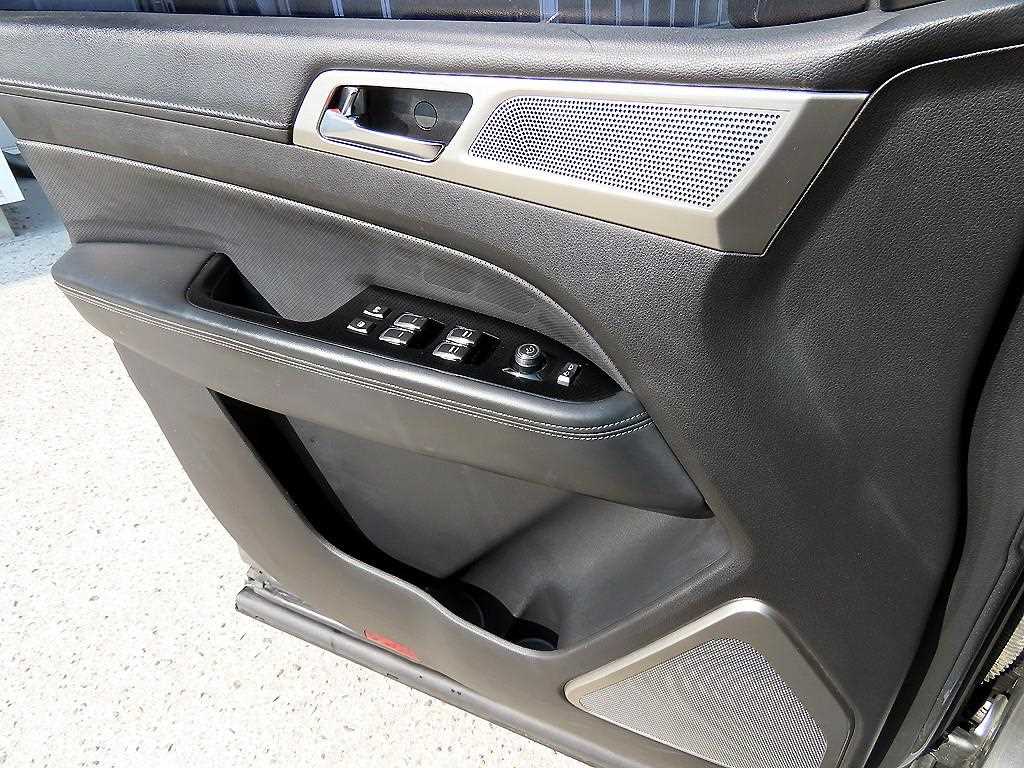 Ssangyong Rexton - Vista 11