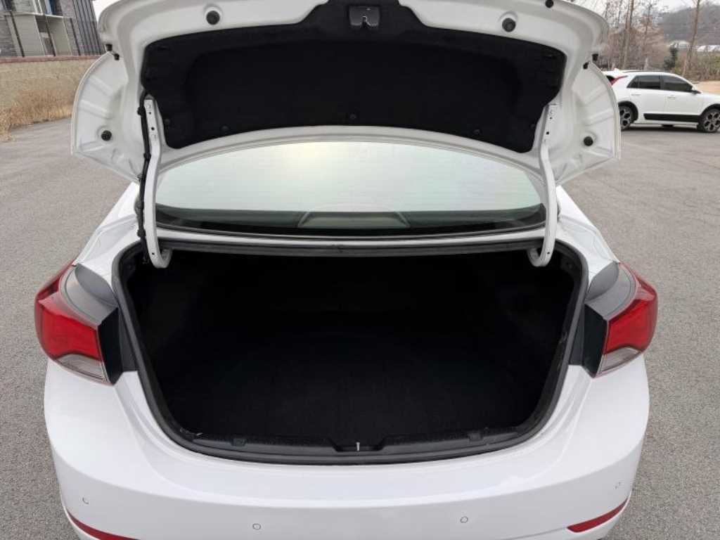 HYUNDAI Avante 2014 - Importación desde Corea - HF Imports Iquique - Foto 16