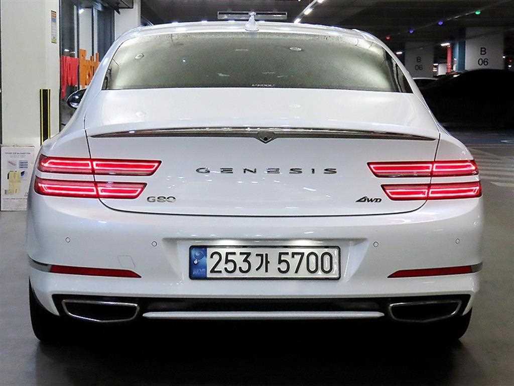 Genesis G80 - Vista 5