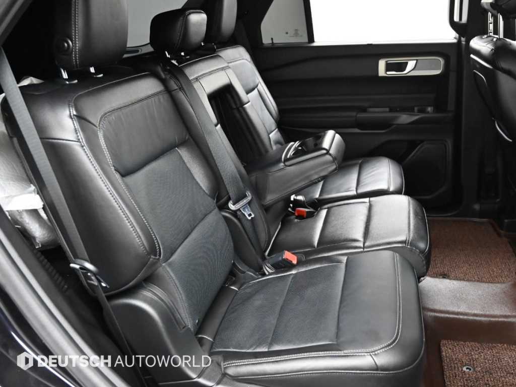 Ford Explorer - Vista 12