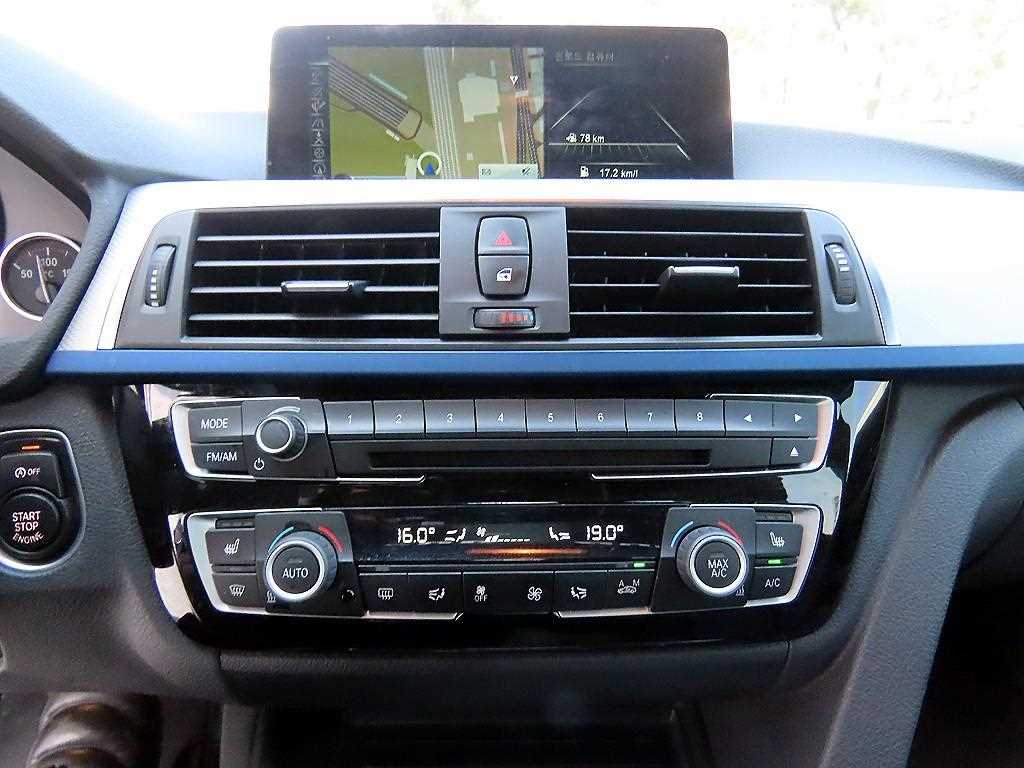 BMW 3 series 2016 Azul - Importación desde Corea - HF Imports Iquique - Foto 14