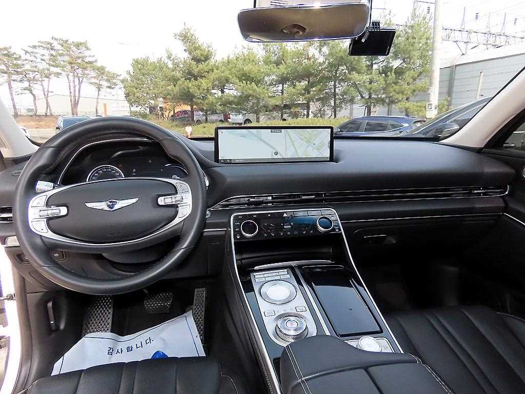 Genesis GV80 - Vista 7