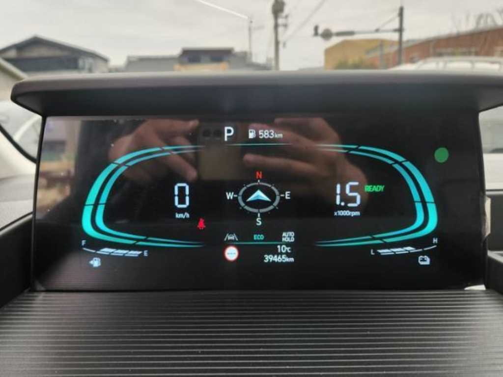 HYUNDAI Staria - Vista 5