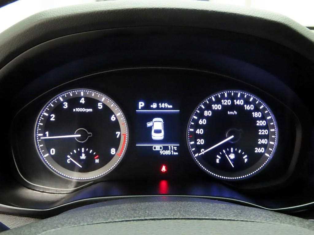 HYUNDAI Grandeur - Vista 6