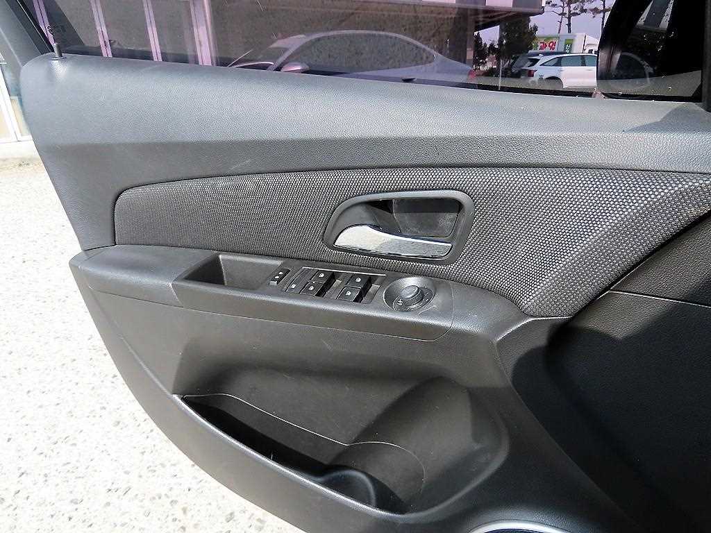 Chevrolet Cruise - Vista 11