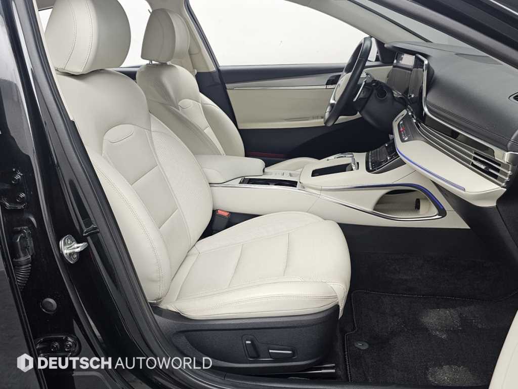 HYUNDAI Grandeur - Vista 9