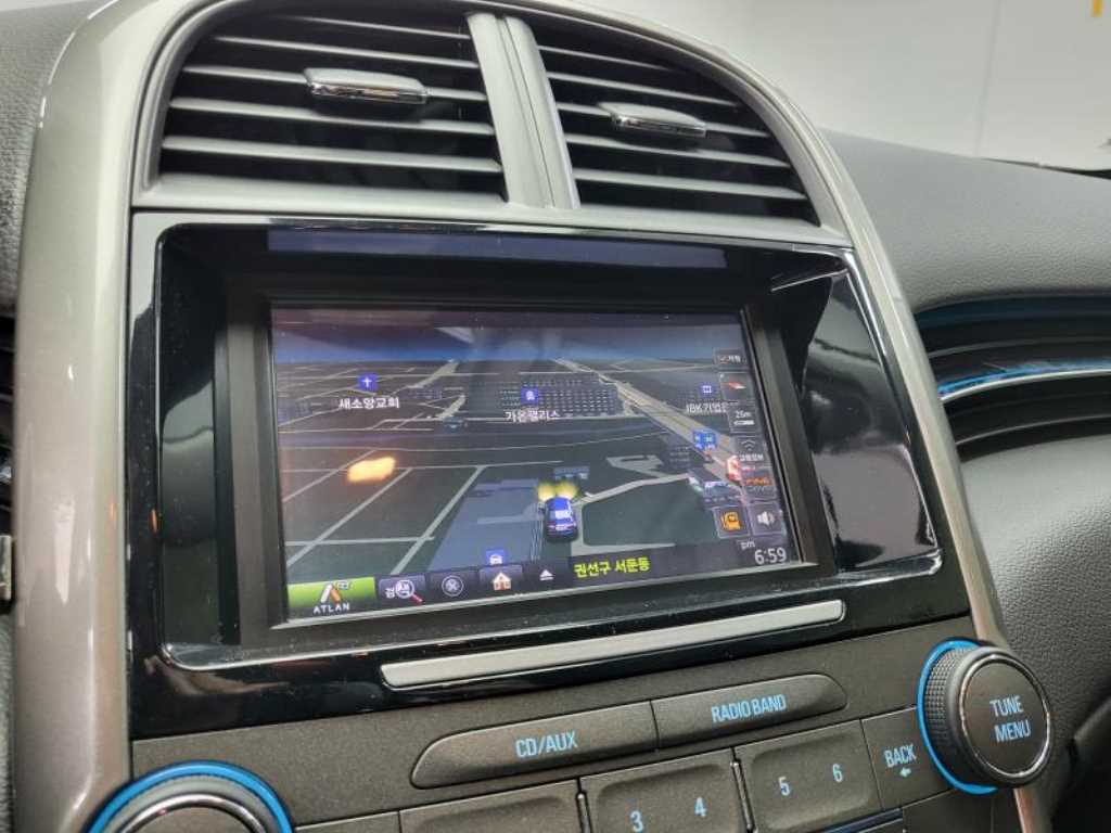 Chevrolet Malibu - Vista 12