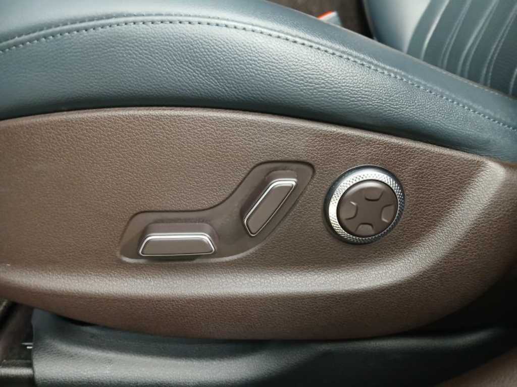 Genesis G80 - Vista 11