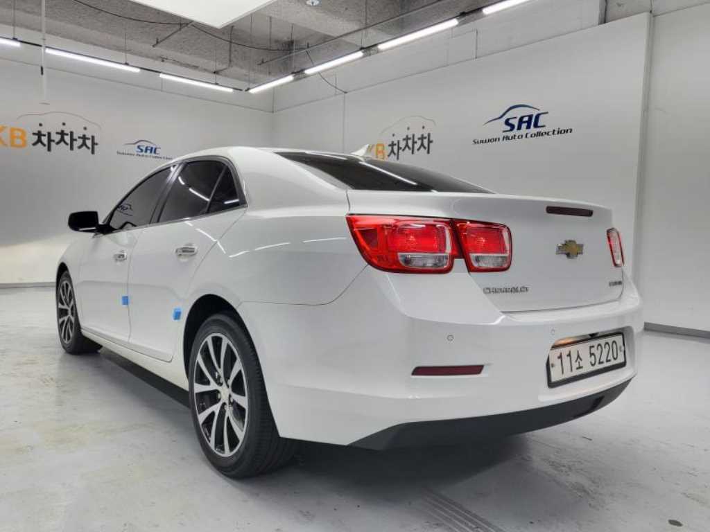 Chevrolet Malibu - Vista 4